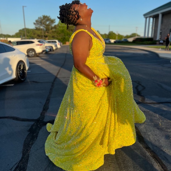 Christina Wu A-line Plus Sequins Dress with Pockets - Picture 2 of 4